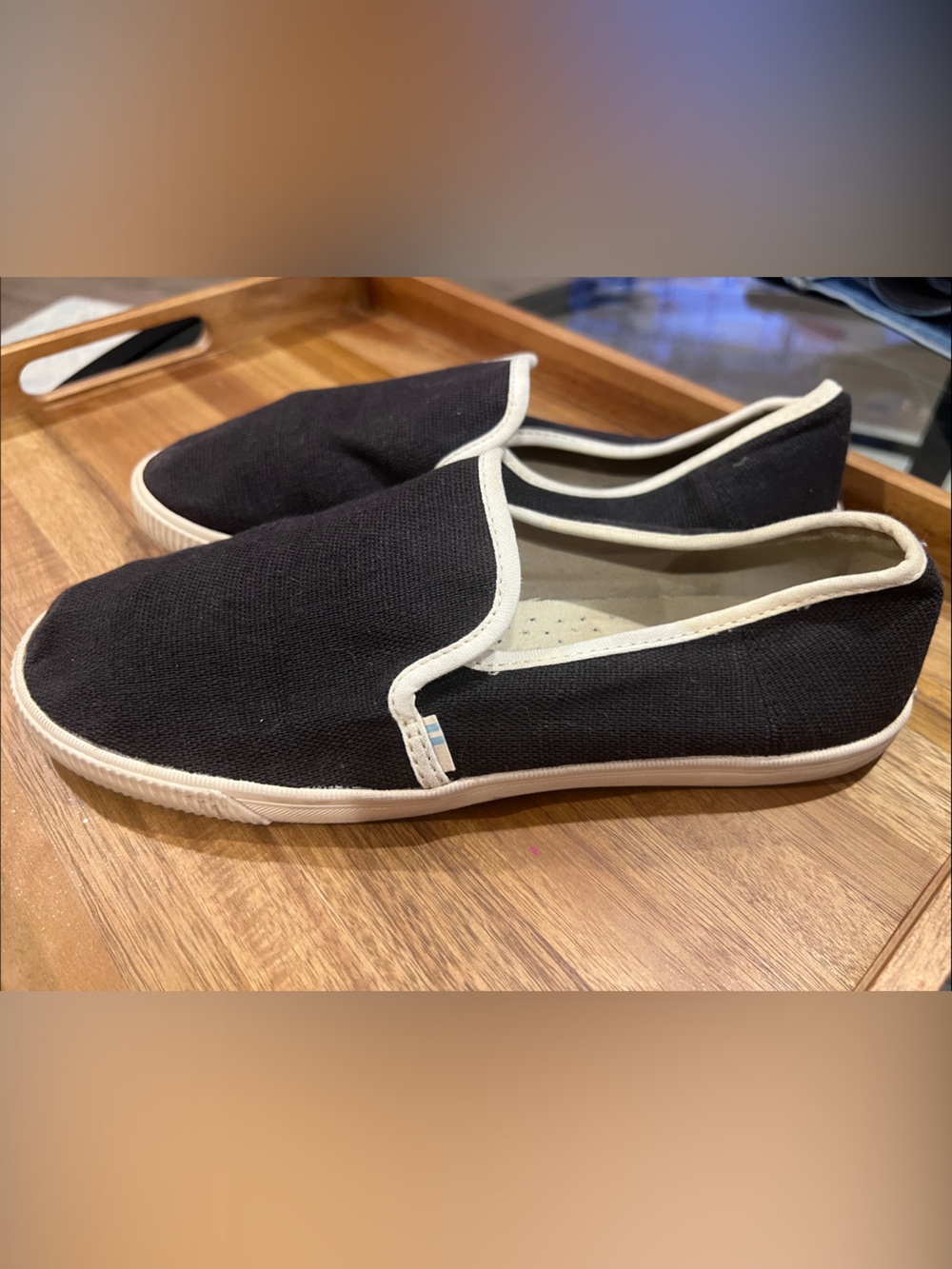Toms Black Canvas Slip-On Loafers with White Trim Size 8 Women - Picture 2 of 8